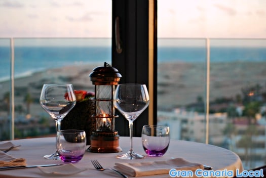Watch the sun go down over the dunes at Playa del Inglés' 360