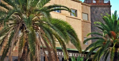 Las Palmas de Gran Canaria's Colegio Teresiano offers a fine Gran Canaria education