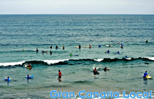 Surf the waves at Las Canteras' La Cicer